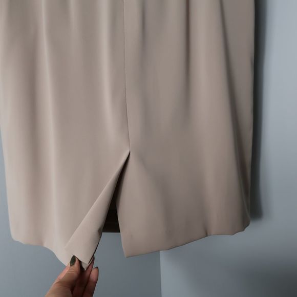 Kasper Classics Petite Taupe Pencil Skirt - Picture 5 of 7